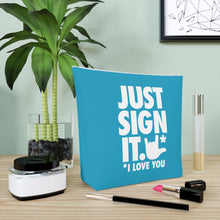 Charger l'image dans la galerie, Sac à cosmétiques "Just Sign it."