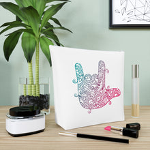 Charger l'image dans la galerie, Sac à cosmétiques "I love you" en langue des signes
