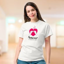 Charger l'image dans la galerie, T-shirt unisexe "Amour en langue des signes"