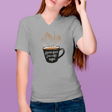Charger l'image dans la galerie, T-shirt à col V unisexe "J'peux pas, j'ai café signe"