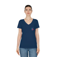 Charger l&#39;image dans la galerie, T-shirt à col V pour femme &quot;I love you&quot; en langue des signes 2
