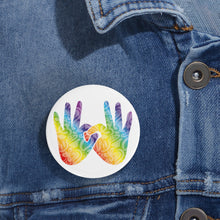 Charger l&#39;image dans la galerie, Pin&#39;s blanc &quot;Solidarité&quot; en langue des signes (10 pièces)
