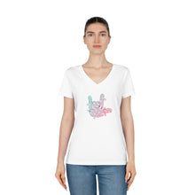 Charger l&#39;image dans la galerie, T-shirt à col V pour femme &quot;I love you&quot; en langue des signes 3
