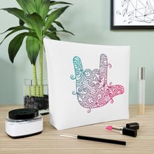 Charger l&#39;image dans la galerie, Sac à cosmétiques &quot;I love you&quot; en langue des signes
