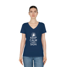 Charger l&#39;image dans la galerie, T-shirt à col V pour femme &quot;Keep calm and sign&quot;
