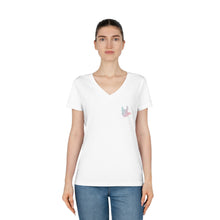 Charger l&#39;image dans la galerie, T-shirt à col V pour femme &quot;I love you&quot; en langue des signes 2
