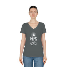Charger l&#39;image dans la galerie, T-shirt à col V pour femme &quot;Keep calm and sign&quot;
