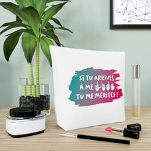 Charger l&#39;image dans la galerie, Sac à cosmétiques &quot;Si tu arrives à me lire, tu me mérites !&quot; Blanc
