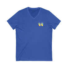 Charger l&#39;image dans la galerie, T-shirt à col V unisexe &quot;Solidarité&quot; en langue des signes
