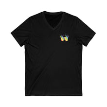Charger l&#39;image dans la galerie, T-shirt à col V unisexe &quot;Solidarité&quot; en langue des signes
