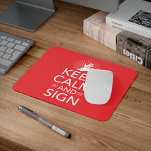 Charger l&#39;image dans la galerie, Tapis de souris &quot;Keep calm and sign&quot; Rouge
