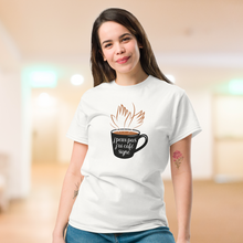 Charger l'image dans la galerie, T-shirt unisexe "J'peux pas, j'ai café signe"
